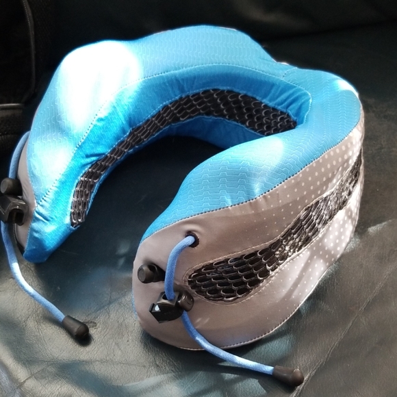 Memory Foam Travel Pillow - Picture 3 of 3